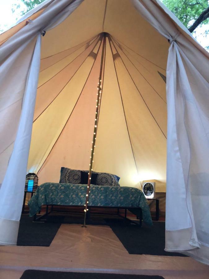 Glampin' In Style-Broken Bow Hotell Eksteriør bilde
